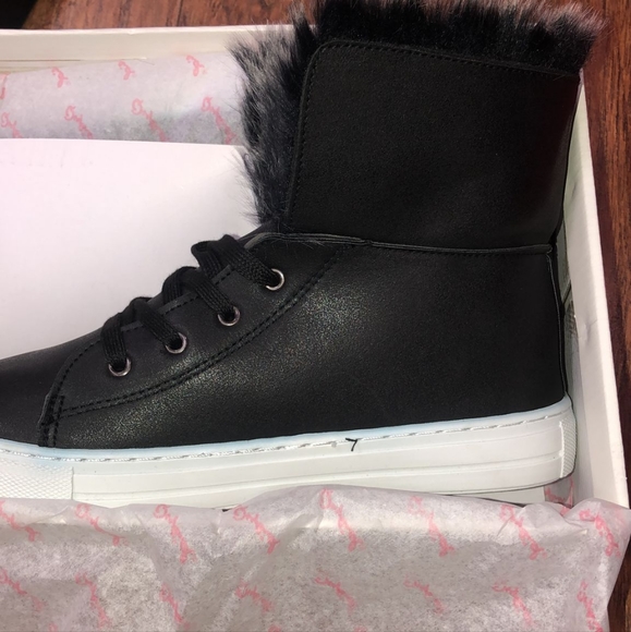 Women shoes - Picture 3 of 3